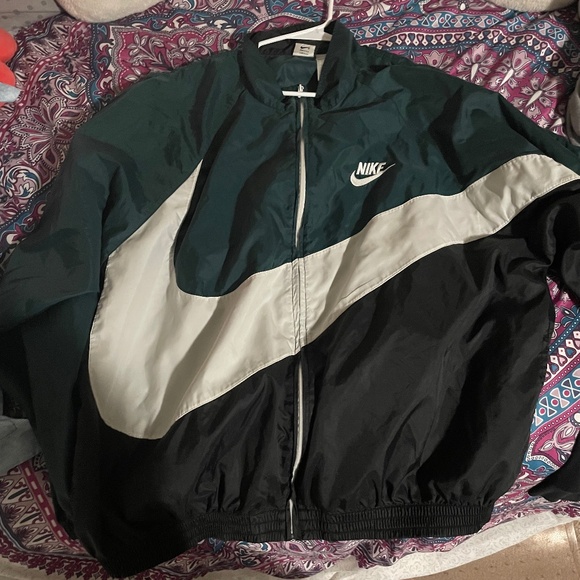 Nike Jackets & Blazers - Nike windbreaker